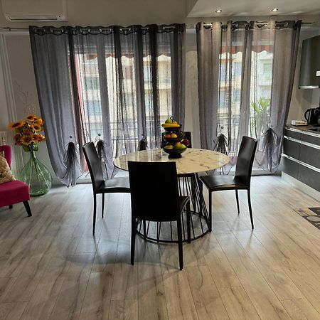 Gorgeous 2 Bedrooms Holiday Apartement นีซ ภายนอก รูปภาพ