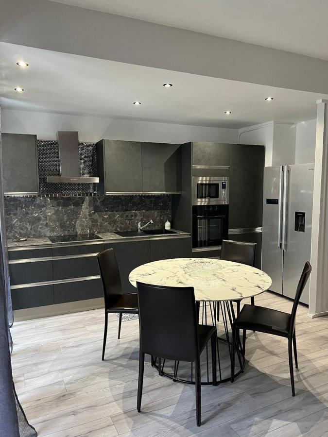 Gorgeous 2 Bedrooms Holiday Apartement นีซ ภายนอก รูปภาพ