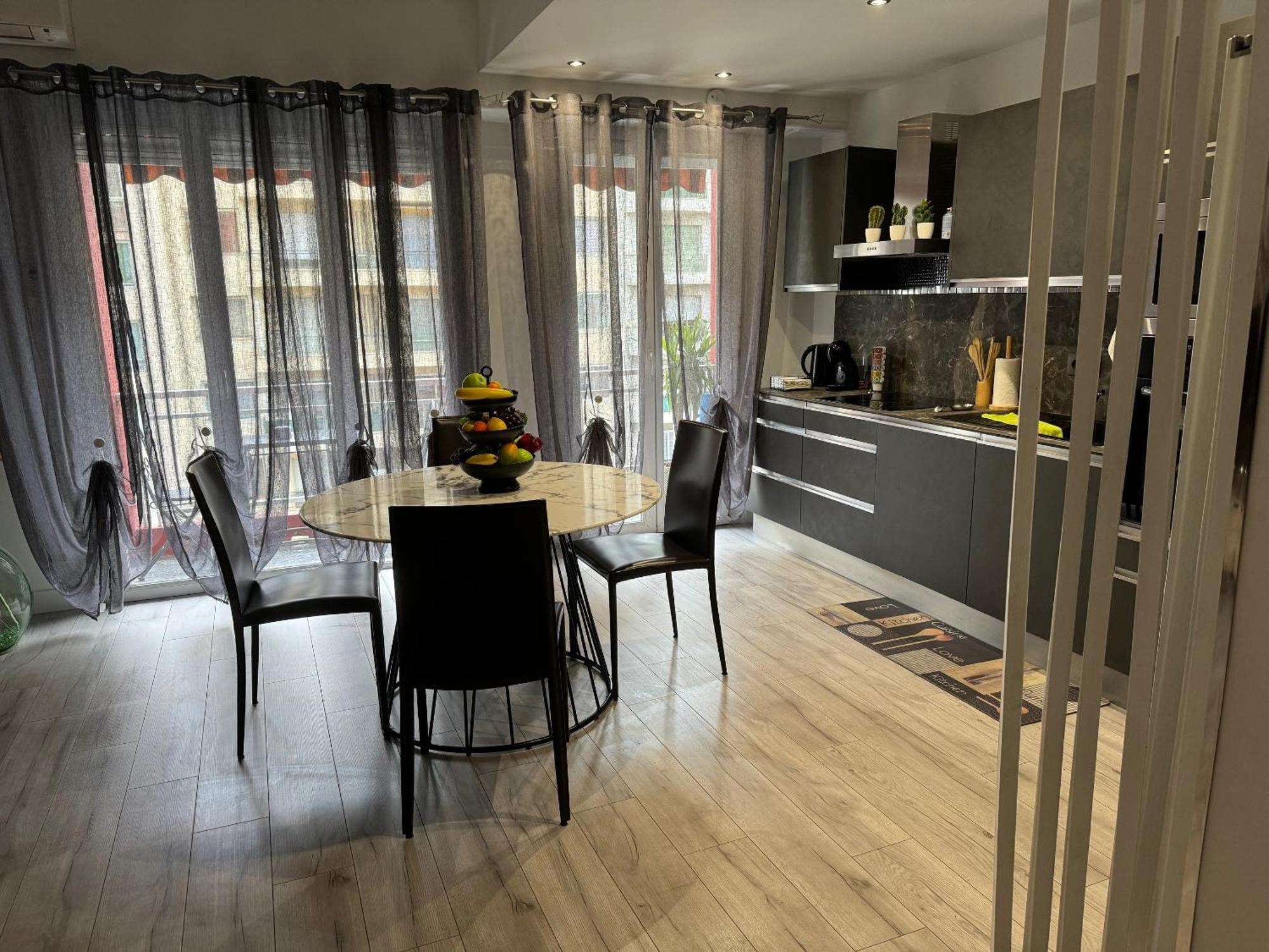 Gorgeous 2 Bedrooms Holiday Apartement นีซ ภายนอก รูปภาพ