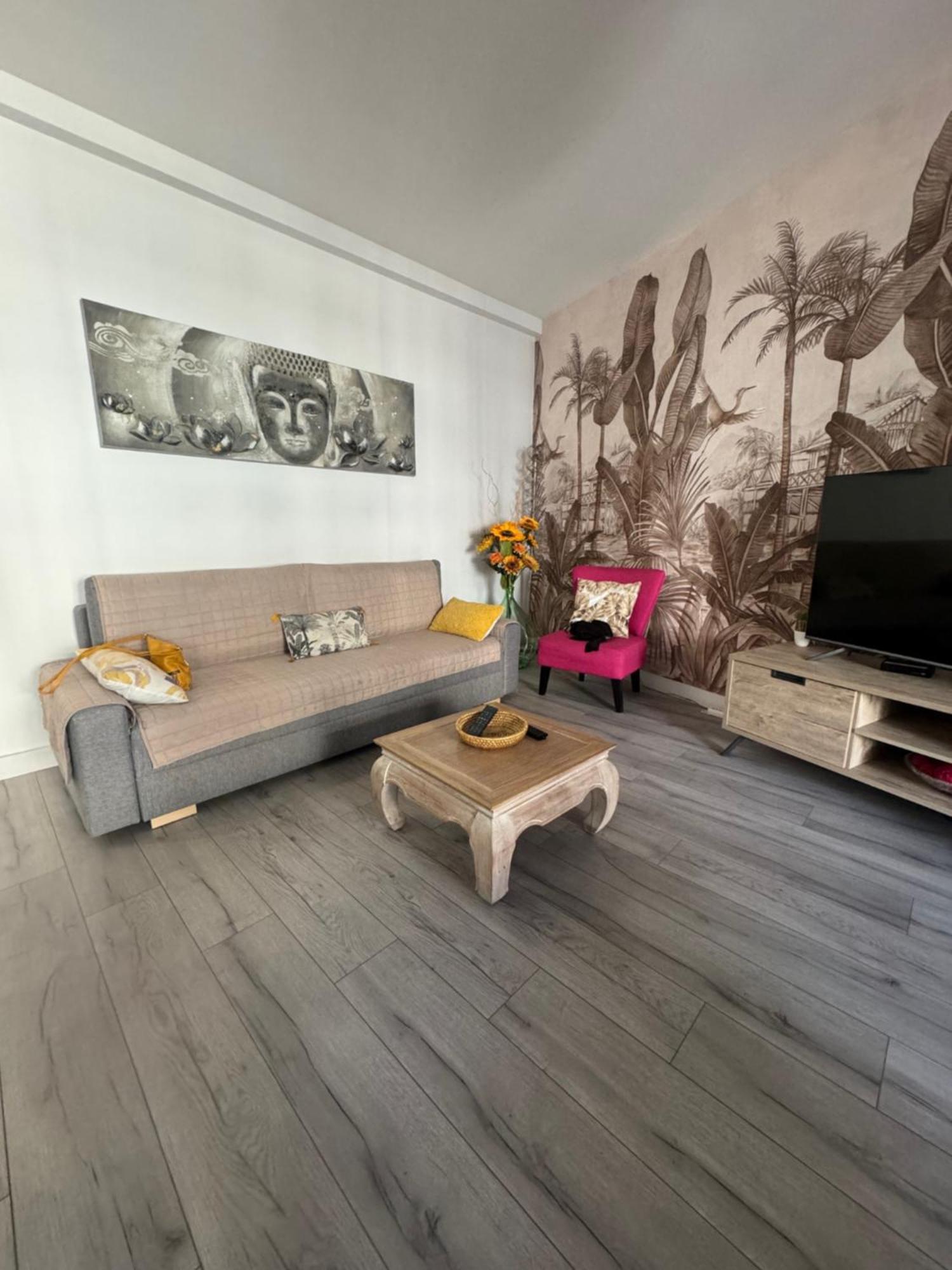 Gorgeous 2 Bedrooms Holiday Apartement นีซ ภายนอก รูปภาพ